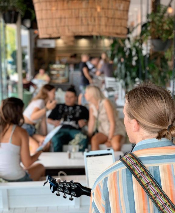 69968786_367724384163332_7710855293038493696_n